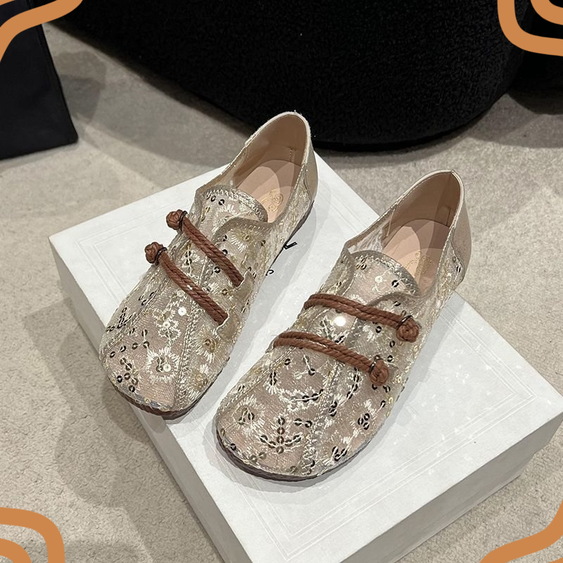 Embroidery Design - Retro Womens Shoes Exquisite Air Mesh