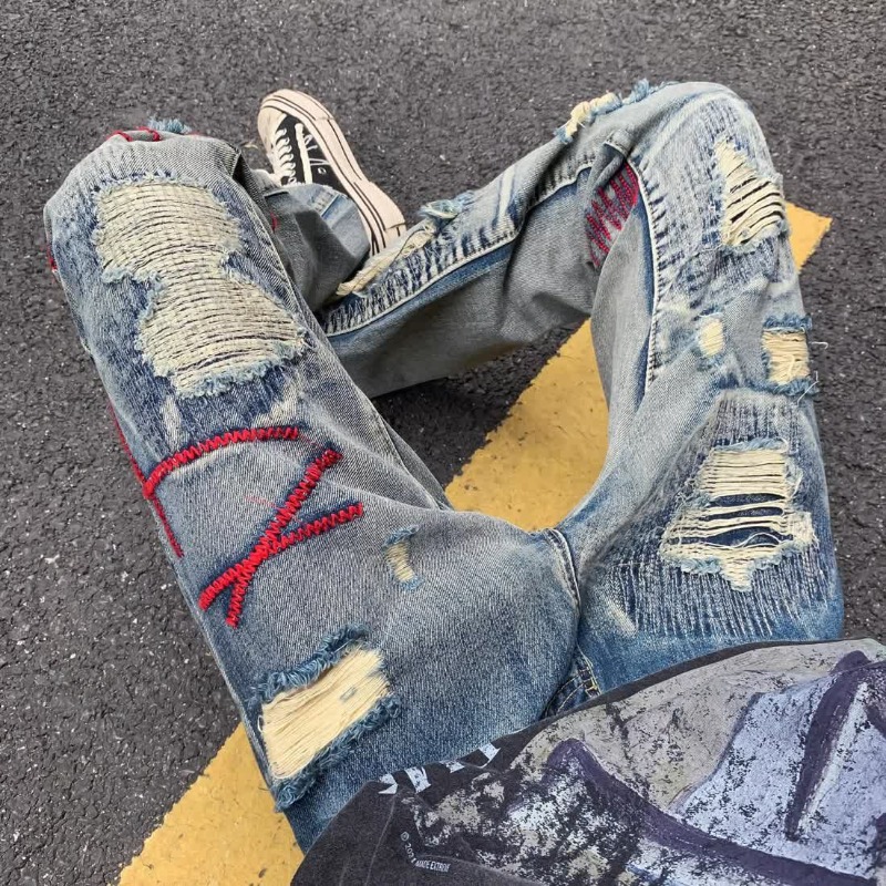 Torn Male Cowboy Pants Broken  - Embroidery On Jeans recension och pris