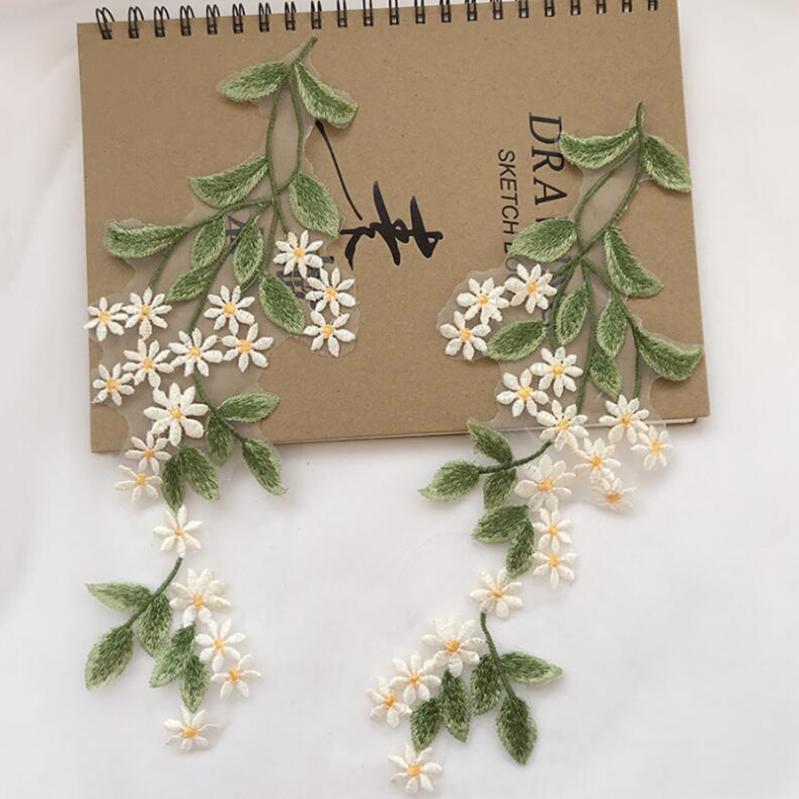 1Pairs Green Leaf Daisy Flower - Embroidery Daisy Flower recension och pris