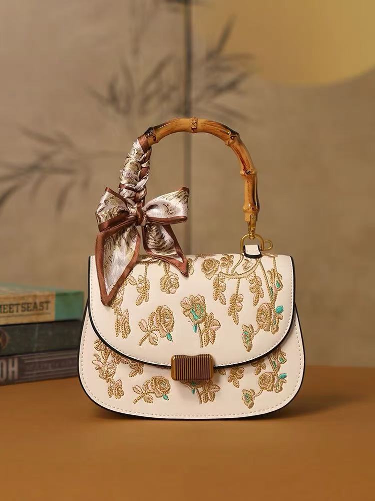 High Quality Bamboo Handle Wom - Embroidery Texture recension och pris